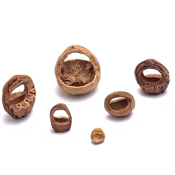 6 Tiny Whittled Baskets - Picture 1 of 3